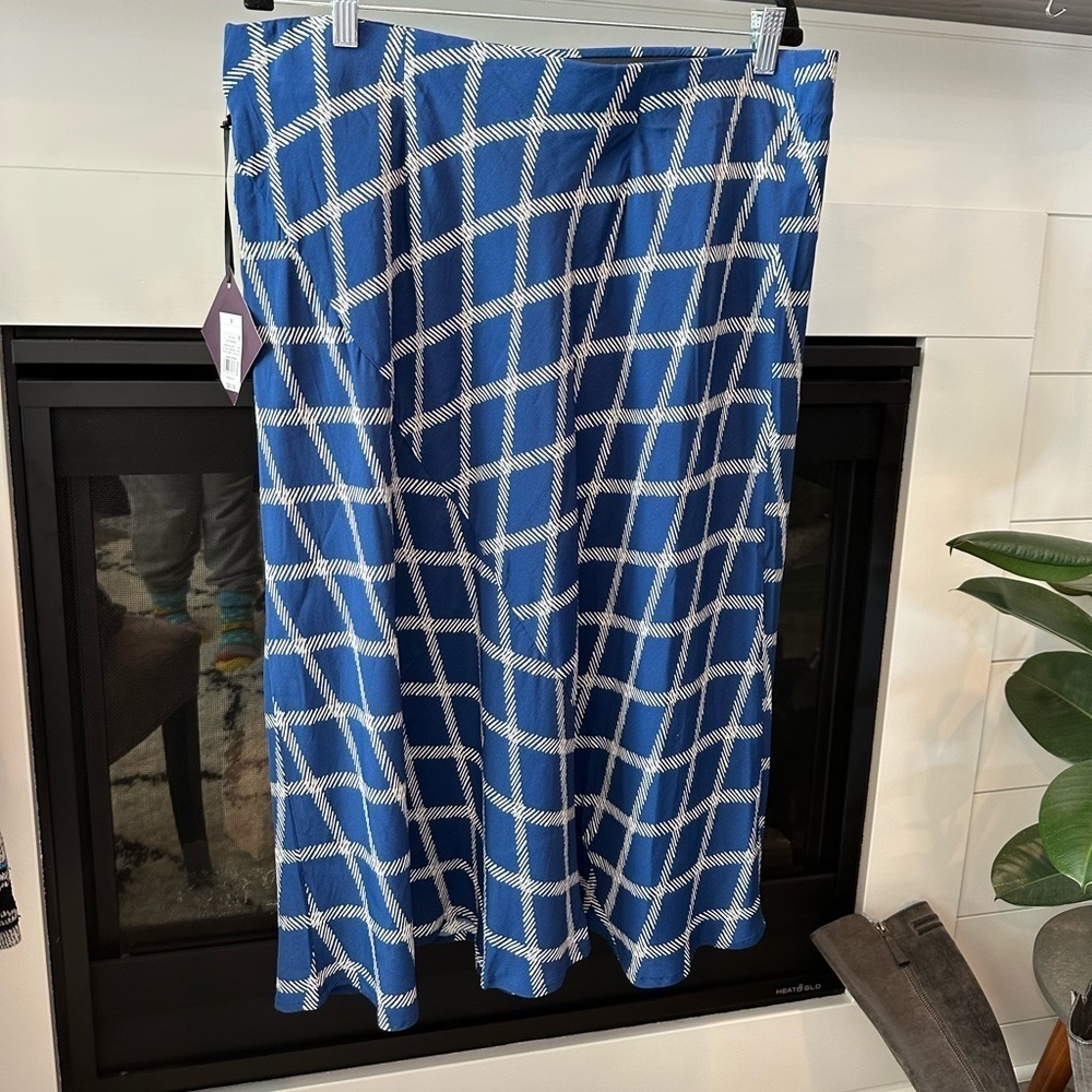 10. NWT AVA & VIV BLUE GORGEOUS SKIRT SIZE X